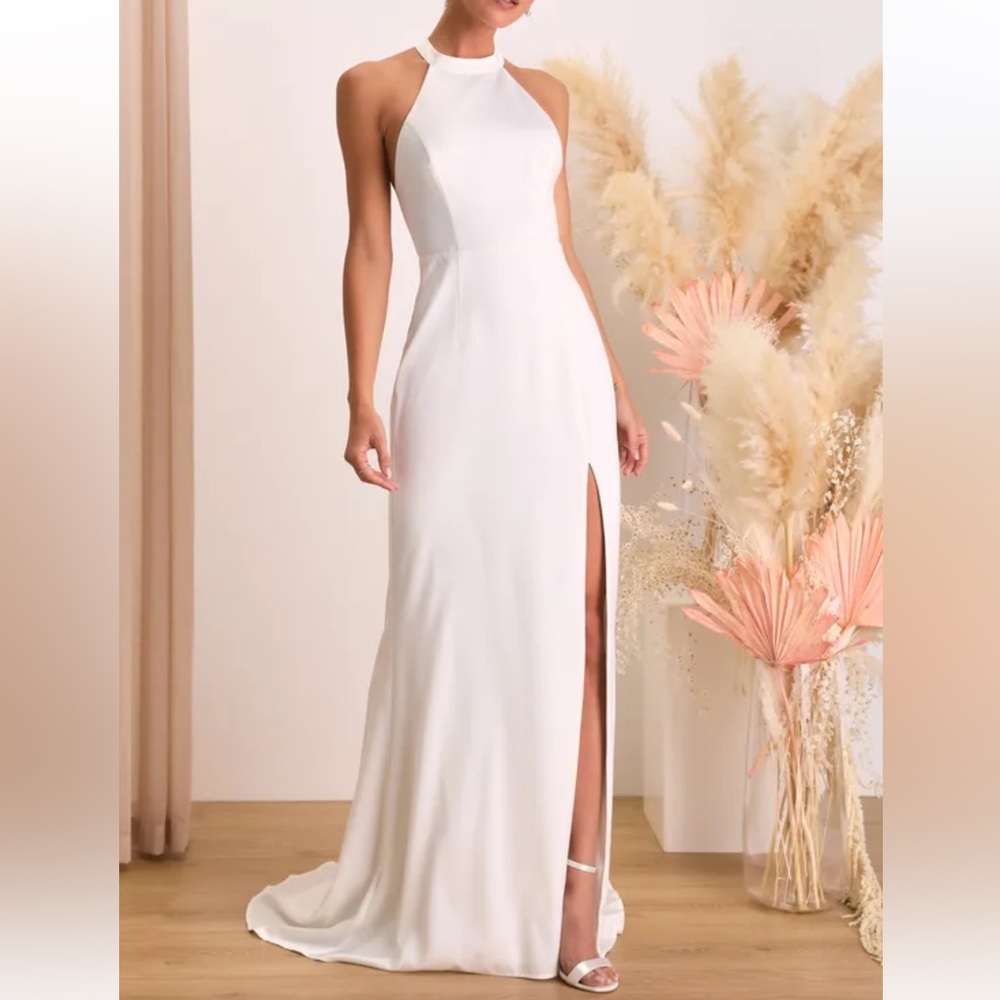 Lulus Radiant Adoration White Satin Lace Backless Halter Maxi Dress size‎ S NWT